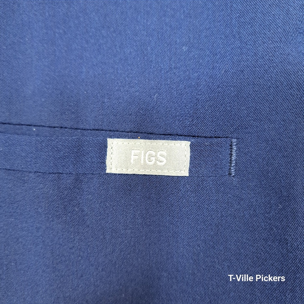 FIGS Casma Navy Blue V-Neck Scrub Top Technical Collection FW1100 Womens Small - Picture 7 of 14